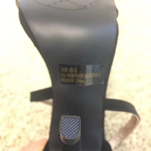 Brand new black heels - Picture 4 of 5